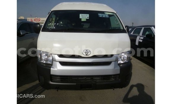 Acheter Import Voiture Toyota Hiace Blanc à Import - Dubai, Maseru Acheter Import Voiture Toyota Hiace Blanc à Import - Dubai, Maseru