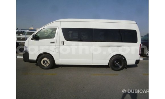 Acheter Import Voiture Toyota Hiace Blanc à Import - Dubai, Maseru Acheter Import Voiture Toyota Hiace Blanc à Import - Dubai, Maseru