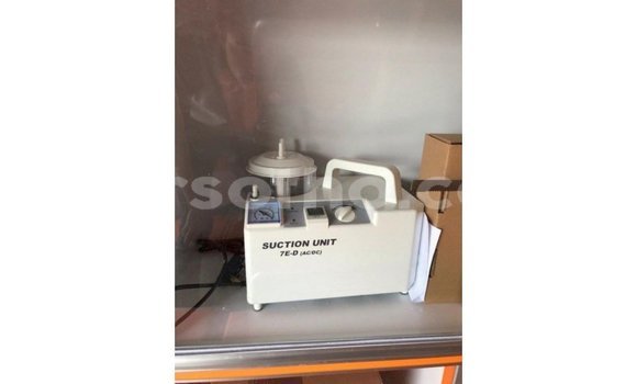 Sayi Imported Toyota Hiace White Mota in Import - Dubai a Maseru Sayi Imported Toyota Hiace White Mota in Import - Dubai a Maseru