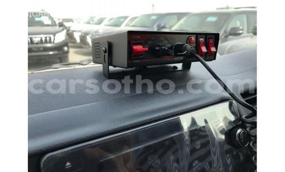 Sayi Imported Toyota Hiace White Mota in Import - Dubai a Maseru Sayi Imported Toyota Hiace White Mota in Import - Dubai a Maseru