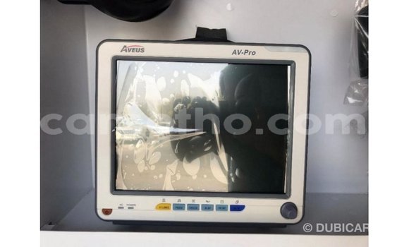 Sayi Imported Toyota Hiace White Mota in Import - Dubai a Maseru Sayi Imported Toyota Hiace White Mota in Import - Dubai a Maseru