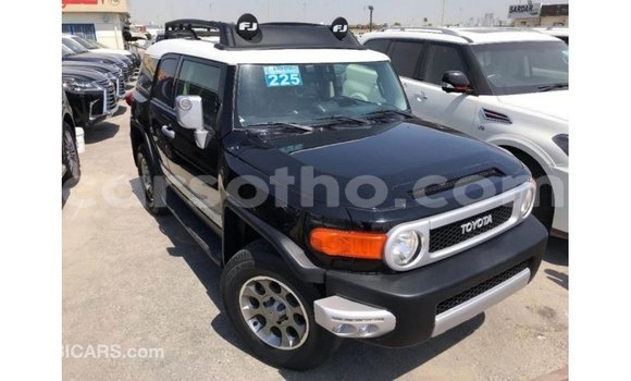 Sayi Imported Toyota FJ Cruiser Black Mota in Import - Dubai a Maseru Sayi Imported Toyota FJ Cruiser Black Mota in Import - Dubai a Maseru