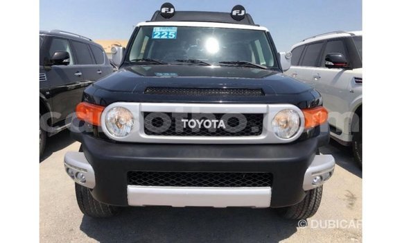 Sayi Imported Toyota FJ Cruiser Black Mota in Import - Dubai a Maseru Sayi Imported Toyota FJ Cruiser Black Mota in Import - Dubai a Maseru