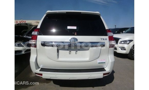 اشتري Imported Toyota Prado White سيارة في Import - Dubai في Maseru اشتري Imported Toyota Prado White سيارة في Import - Dubai في Maseru