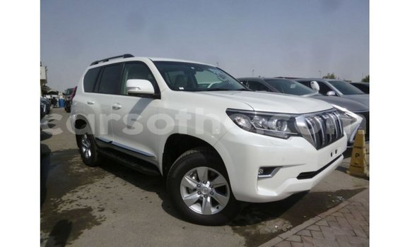 Sayi Imported Toyota Prado White Mota in Import - Dubai a Maseru Sayi Imported Toyota Prado White Mota in Import - Dubai a Maseru