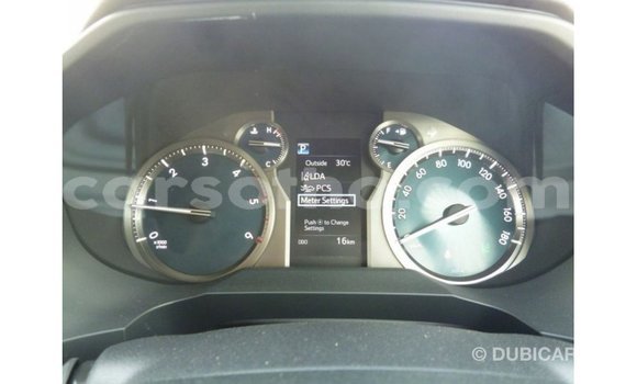 Sayi Imported Toyota Prado White Mota in Import - Dubai a Maseru Sayi Imported Toyota Prado White Mota in Import - Dubai a Maseru
