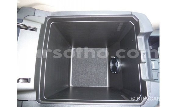 Sayi Imported Toyota Prado White Mota in Import - Dubai a Maseru Sayi Imported Toyota Prado White Mota in Import - Dubai a Maseru