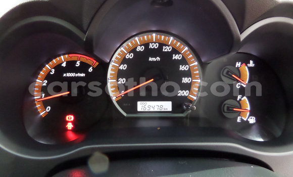 Sayi Na hannu Toyota Hilux Silver Mota in Hlotse a Leribe Sayi Na hannu Toyota Hilux Silver Mota in Hlotse a Leribe