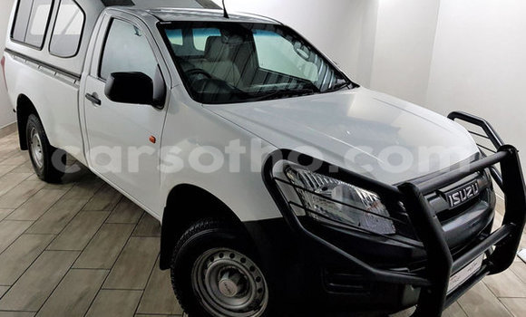 Sayi Na hannu Isuzu KB White Mota in Butha–Buthe a Thaba-Tseka Sayi Na hannu Isuzu KB White Mota in Butha–Buthe a Thaba-Tseka