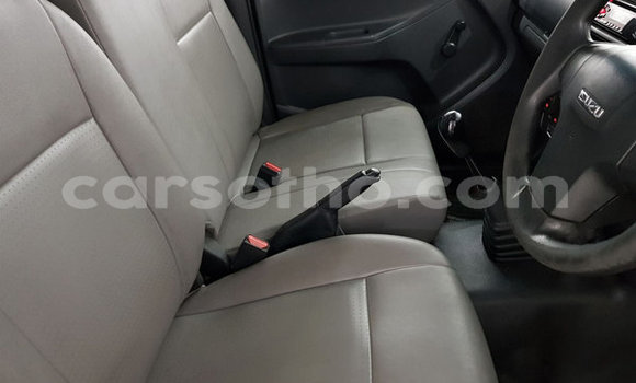 Sayi Na hannu Isuzu KB White Mota in Butha–Buthe a Thaba-Tseka Sayi Na hannu Isuzu KB White Mota in Butha–Buthe a Thaba-Tseka