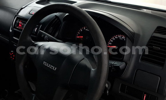 Sayi Na hannu Isuzu KB White Mota in Butha–Buthe a Thaba-Tseka Sayi Na hannu Isuzu KB White Mota in Butha–Buthe a Thaba-Tseka