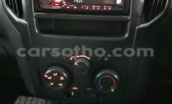 Sayi Na hannu Isuzu KB White Mota in Butha–Buthe a Thaba-Tseka Sayi Na hannu Isuzu KB White Mota in Butha–Buthe a Thaba-Tseka