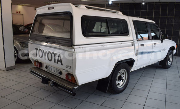 Buy Used Toyota Hilux White Car in Mafeteng in Mafeteng Buy Used Toyota Hilux White Car in Mafeteng in Mafeteng