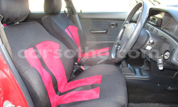 Acheter Occasion Voiture Toyota Corolla Rouge à Butha–Buthe, Thaba-Tseka Acheter Occasion Voiture Toyota Corolla Rouge à Butha–Buthe, Thaba-Tseka