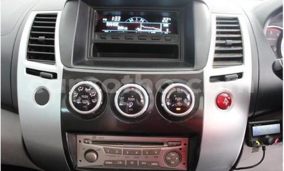 Acheter Occasion Voiture Mitsubishi Pajero Sport Blanc à Maseru, Maseru Acheter Occasion Voiture Mitsubishi Pajero Sport Blanc à Maseru, Maseru
