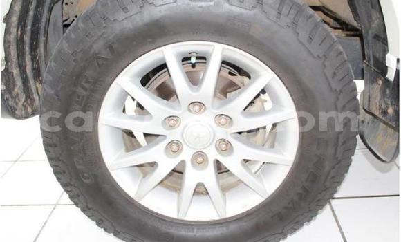 Acheter Occasion Voiture Mitsubishi Pajero Sport Blanc à Maseru, Maseru Acheter Occasion Voiture Mitsubishi Pajero Sport Blanc à Maseru, Maseru