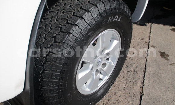 اشتري مستعمل Toyota Hilux White سيارة في Maputsoa في Leribe اشتري مستعمل Toyota Hilux White سيارة في Maputsoa في Leribe