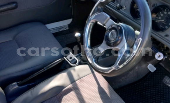 Acheter Occasion Voiture Nissan 350Z Blanc à Maputsoa, Leribe Acheter Occasion Voiture Nissan 350Z Blanc à Maputsoa, Leribe