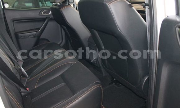 Sayi Na hannu Ford Ranger Silver Mota in Maputsoe a Leribe Sayi Na hannu Ford Ranger Silver Mota in Maputsoe a Leribe