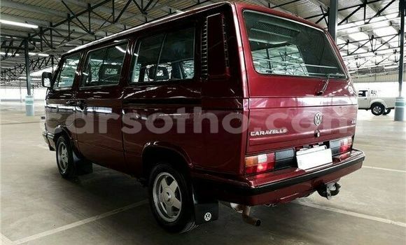 Acheter Occasion Voiture Volkswagen Caravelle Rouge à Maputsoa, Leribe Acheter Occasion Voiture Volkswagen Caravelle Rouge à Maputsoa, Leribe