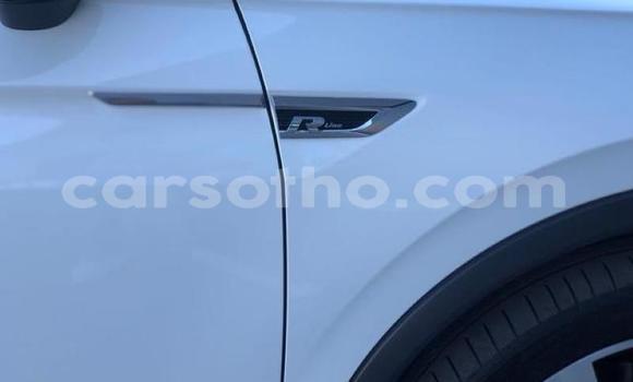Sayi Na hannu Volkswagen Tiguan White Mota in Maseru a Maseru Sayi Na hannu Volkswagen Tiguan White Mota in Maseru a Maseru