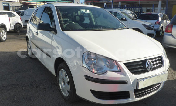 Acheter Occasion Voiture Volkswagen Polo Blanc à Hlotse, Leribe Acheter Occasion Voiture Volkswagen Polo Blanc à Hlotse, Leribe