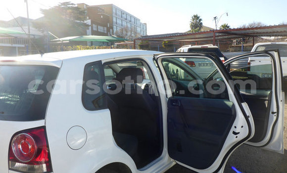 Acheter Occasion Voiture Volkswagen Polo Blanc à Hlotse, Leribe Acheter Occasion Voiture Volkswagen Polo Blanc à Hlotse, Leribe