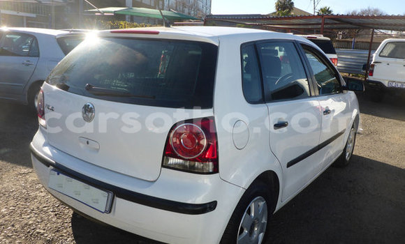 Acheter Occasion Voiture Volkswagen Polo Blanc à Hlotse, Leribe Acheter Occasion Voiture Volkswagen Polo Blanc à Hlotse, Leribe