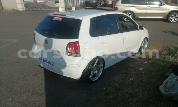 Acheter Occasion Voiture Volkswagen Polo Blanc à Maputsoa, Leribe Acheter Occasion Voiture Volkswagen Polo Blanc à Maputsoa, Leribe