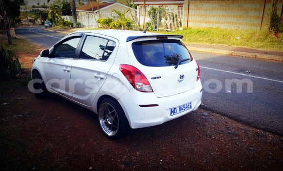 Acheter Occasion Voiture Hyundai i20 Blanc à Maputsoa, Leribe Acheter Occasion Voiture Hyundai i20 Blanc à Maputsoa, Leribe