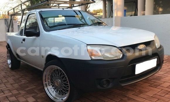 Acheter Occasion Voiture Ford Bronco Blanc à Mokhotlong, Berea Acheter Occasion Voiture Ford Bronco Blanc à Mokhotlong, Berea