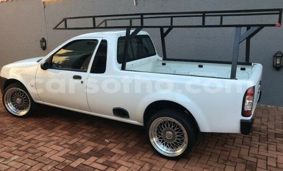 Acheter Occasion Voiture Ford Bronco Blanc à Mokhotlong, Berea Acheter Occasion Voiture Ford Bronco Blanc à Mokhotlong, Berea