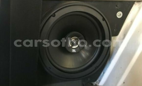 Acheter Occasion Voiture Ford Bronco Blanc à Mokhotlong, Berea Acheter Occasion Voiture Ford Bronco Blanc à Mokhotlong, Berea