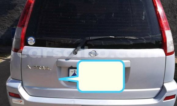 Sayi Na hannu Nissan X–Trail White Mota in Maseru a Maseru