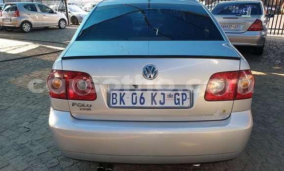 اشتري مستعمل Volkswagen Polo Silver سيارة في Hlotse في Leribe اشتري مستعمل Volkswagen Polo Silver سيارة في Hlotse في Leribe