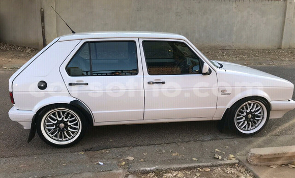 Sayi Na hannu Volkswagen Golf Green Mota in Maputsoe a Leribe Sayi Na hannu Volkswagen Golf Green Mota in Maputsoe a Leribe