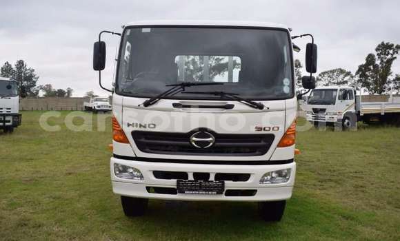 Acheter Occasion Voiture Toyota Model F Blanc à Maseru, Maseru Acheter Occasion Voiture Toyota Model F Blanc à Maseru, Maseru