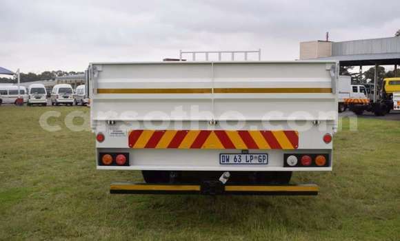 Acheter Occasion Voiture Toyota Model F Blanc à Maseru, Maseru Acheter Occasion Voiture Toyota Model F Blanc à Maseru, Maseru