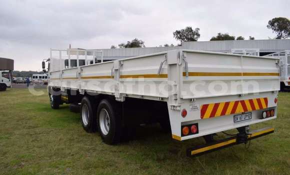 Acheter Occasion Voiture Toyota Model F Blanc à Maseru, Maseru Acheter Occasion Voiture Toyota Model F Blanc à Maseru, Maseru