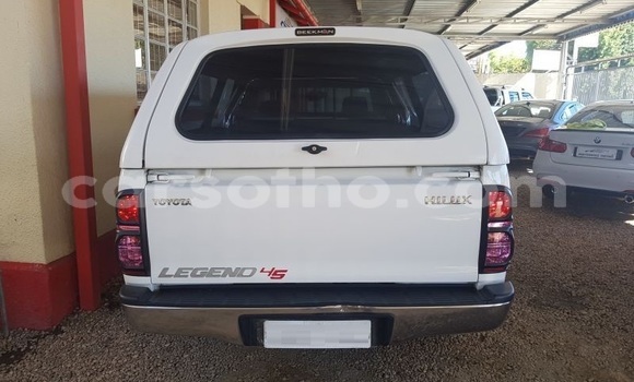 Buy Used Toyota Hilux White Car in Maseru in Maseru Buy Used Toyota Hilux White Car in Maseru in Maseru