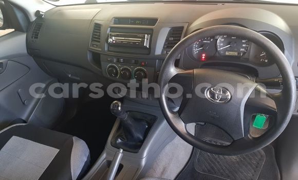 Buy Used Toyota Hilux White Car in Maseru in Maseru Buy Used Toyota Hilux White Car in Maseru in Maseru