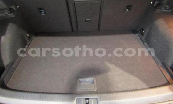 Buy Used Volkswagen Golf R Silver Car in Maputsoa in Leribe Buy Used Volkswagen Golf R Silver Car in Maputsoa in Leribe