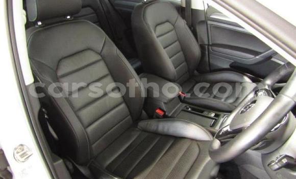 Buy Used Volkswagen Golf R Silver Car in Maputsoa in Leribe Buy Used Volkswagen Golf R Silver Car in Maputsoa in Leribe