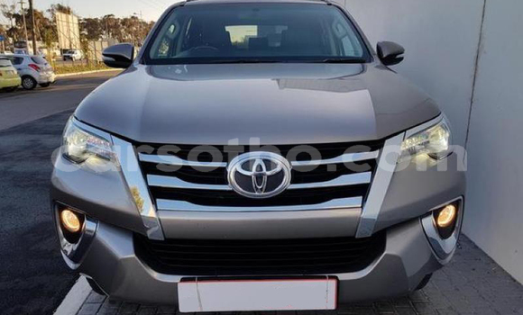 Buy Used Toyota Fortuner Silver Car in Maseru in Maseru Buy Used Toyota Fortuner Silver Car in Maseru in Maseru