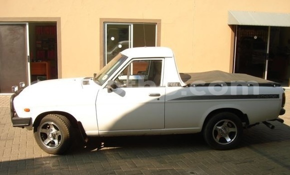 Acheter Occasion Voiture Nissan Pickup Blanc à Maseru, Maseru Acheter Occasion Voiture Nissan Pickup Blanc à Maseru, Maseru