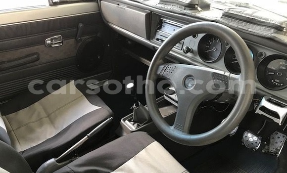 Acheter Occasion Voiture Nissan Pickup Gris à Maseru, Maseru Acheter Occasion Voiture Nissan Pickup Gris à Maseru, Maseru