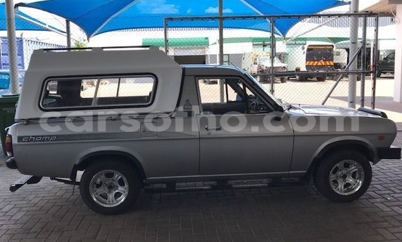 Acheter Occasion Voiture Nissan Pickup Gris à Maseru, Maseru Acheter Occasion Voiture Nissan Pickup Gris à Maseru, Maseru