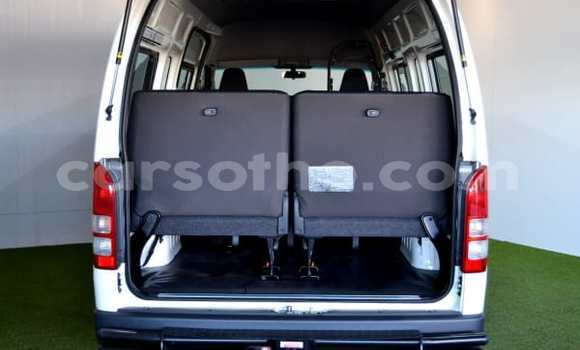 Sayi Na hannu Toyota LITEACE White Babbar mota in Maseru a Maseru Sayi Na hannu Toyota LITEACE White Babbar mota in Maseru a Maseru