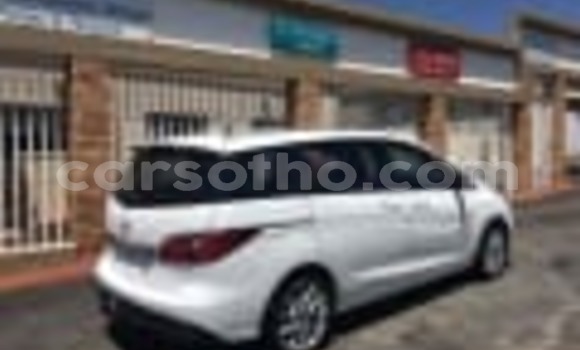 Buy Used Mazda Mazda 6 White Car in Peka in Leribe Buy Used Mazda Mazda 6 White Car in Peka in Leribe