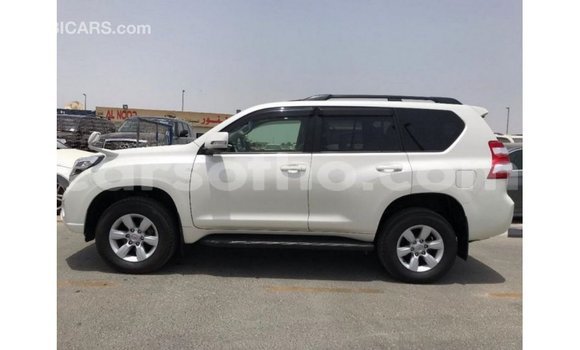 Sayi Imported Toyota Prado White Mota in Import - Dubai a Maseru Sayi Imported Toyota Prado White Mota in Import - Dubai a Maseru